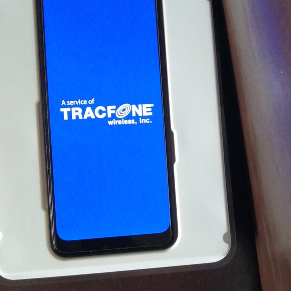 Motorola G Pure with accessories - Picture 4 of 4